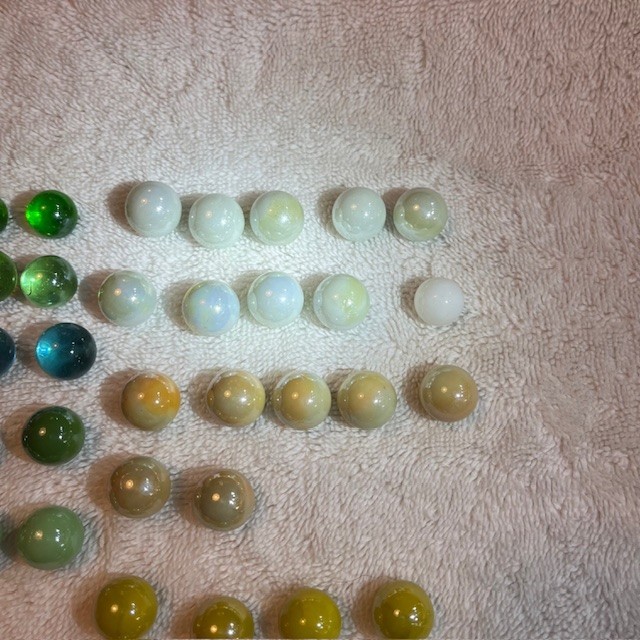 Lot of 121 Vintage Marbles