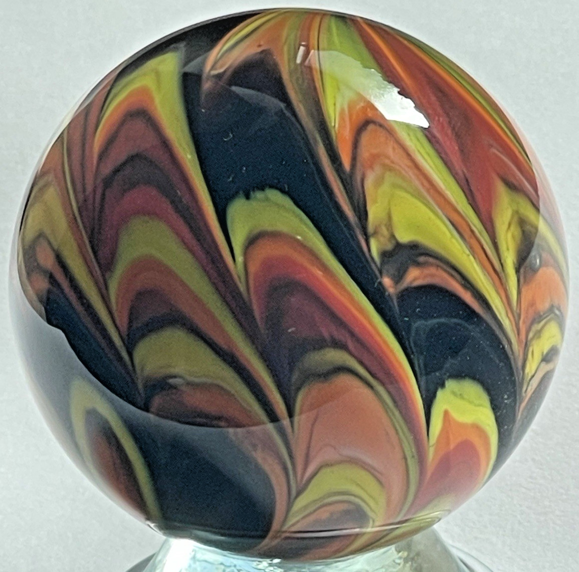 VTG 2008 STEVE DAVIS MARBLE SIGNED HANDMADE GLASS ART 1.97″ RED YELLOW ORANGE