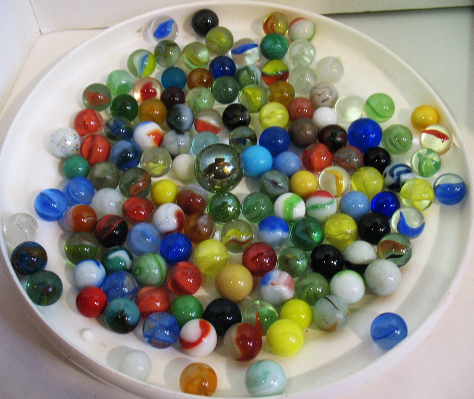 130+ Vtg Machine Made Marbles Various Makers +Types .53″ to .97″ diameter