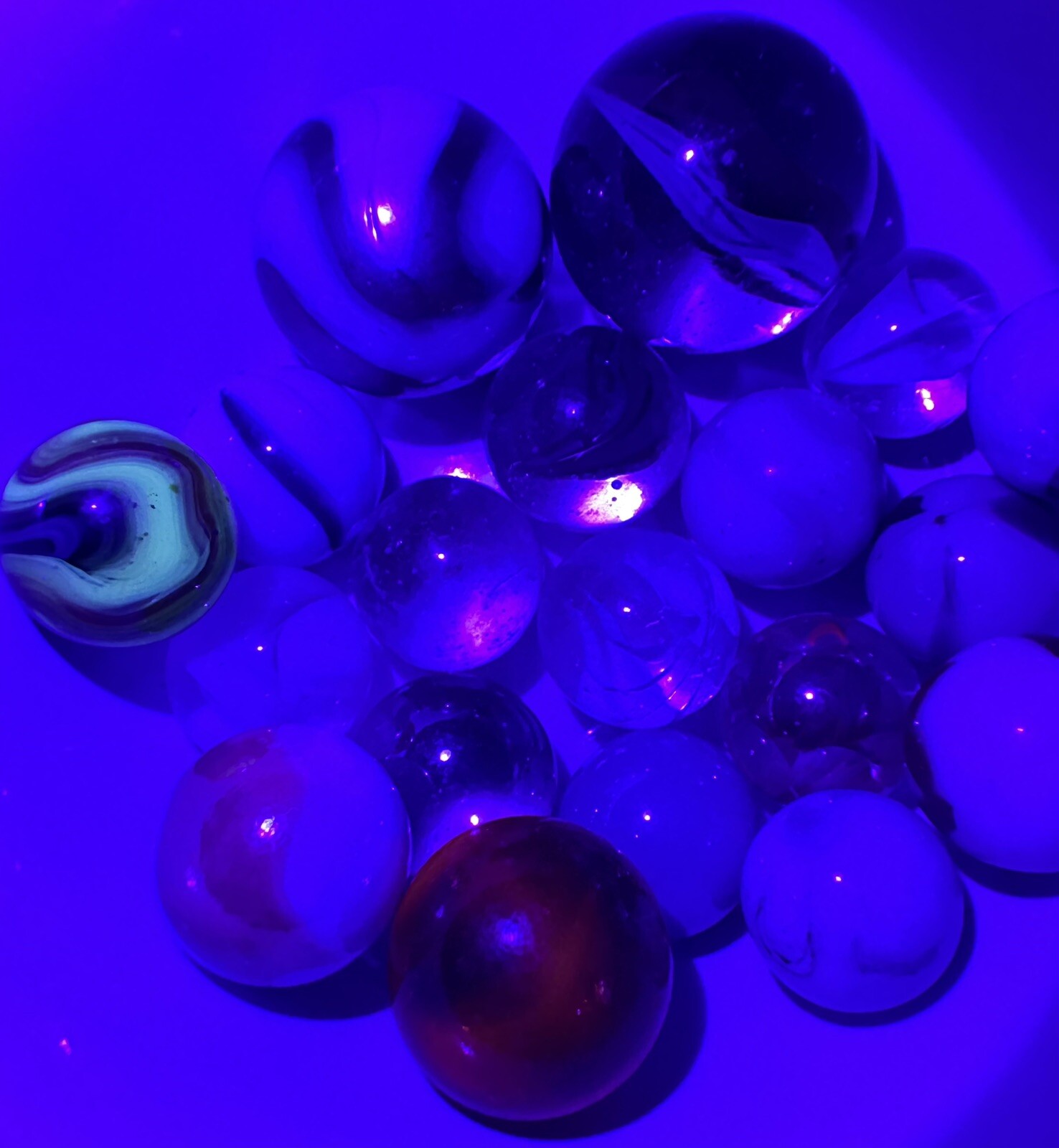 Vintage Marble Lot Of MARBLES UV Reactive Cadmium Uranium Lot #53