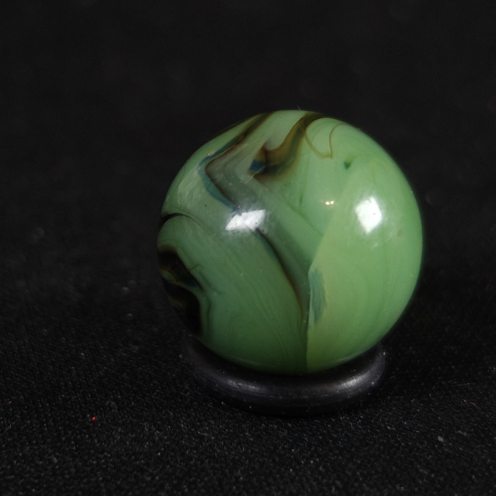 Vintage Marble – Alley Pistachio Green UV Reactive .64″