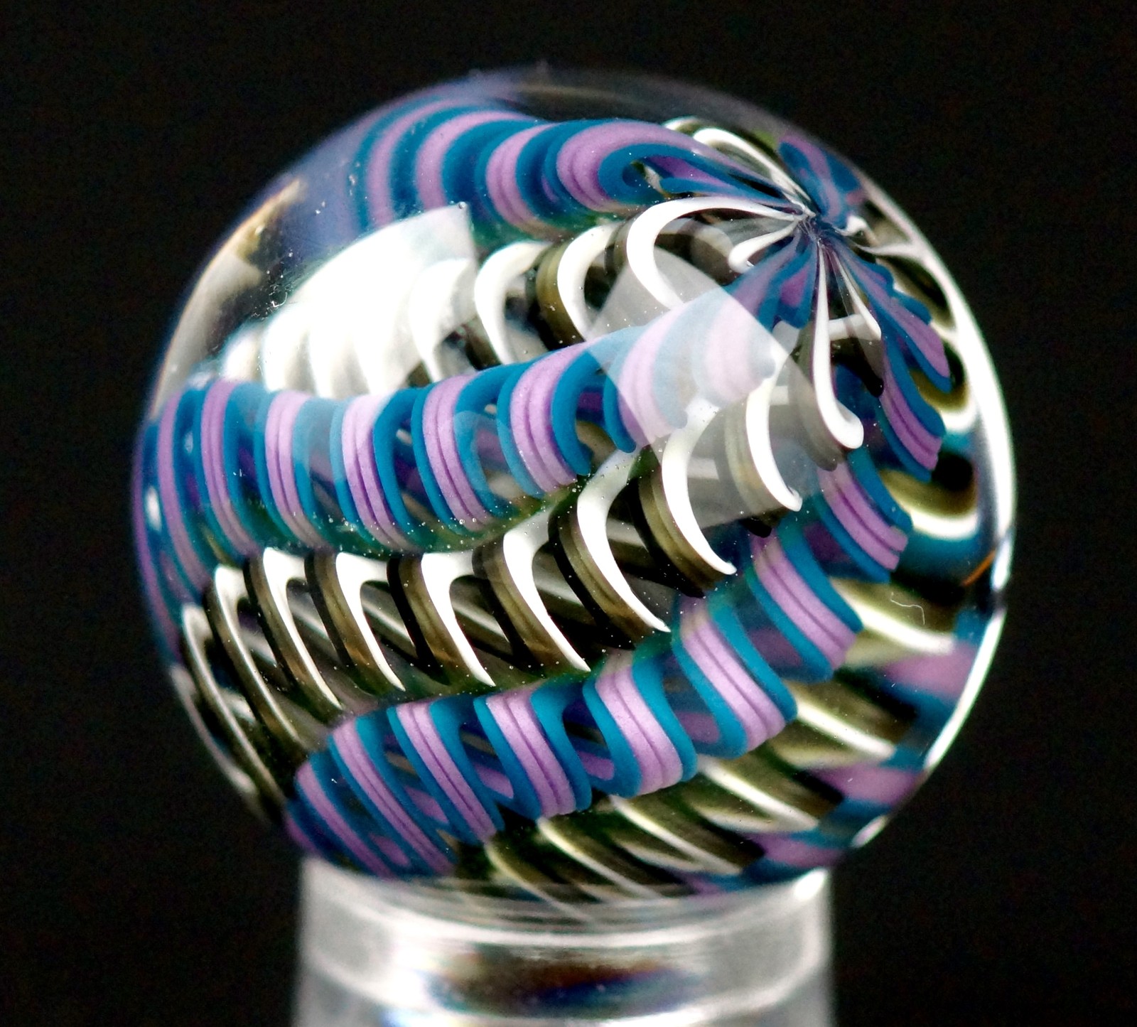 Bryan Trillas Glass Marble/Filigree Cane/UV/Pink Blues Electrum/0.8-0.9 inch