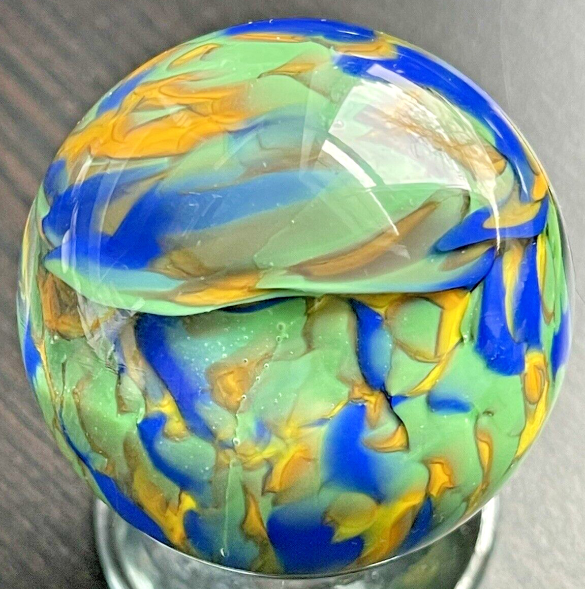 VINTAGE EDDIE SEESE MARBLE ART GLASS HANDMADE MARBLE BLUE YELLOW 1.73″ FES 01