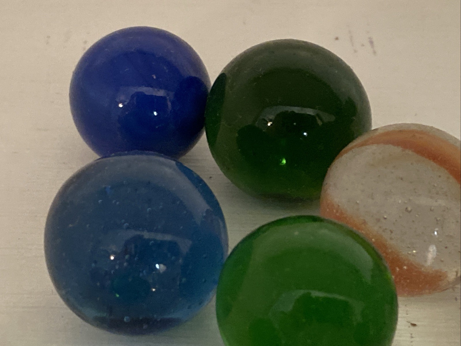 Vintage Glass Marble Lot of 14 various sizes & patterns – Swirls & Solids 1970s