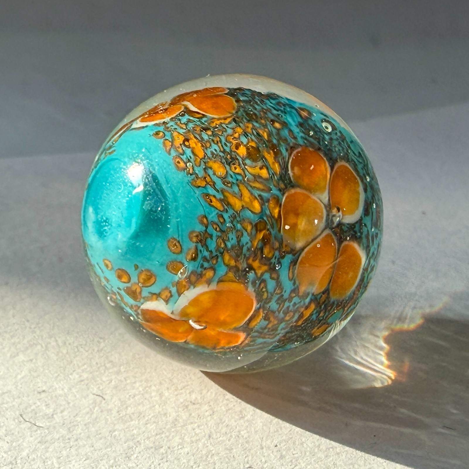 22mm COSMOS Orange/Turquoise Blue flower Handmade art glass Marble 7/8″ SHOOTER