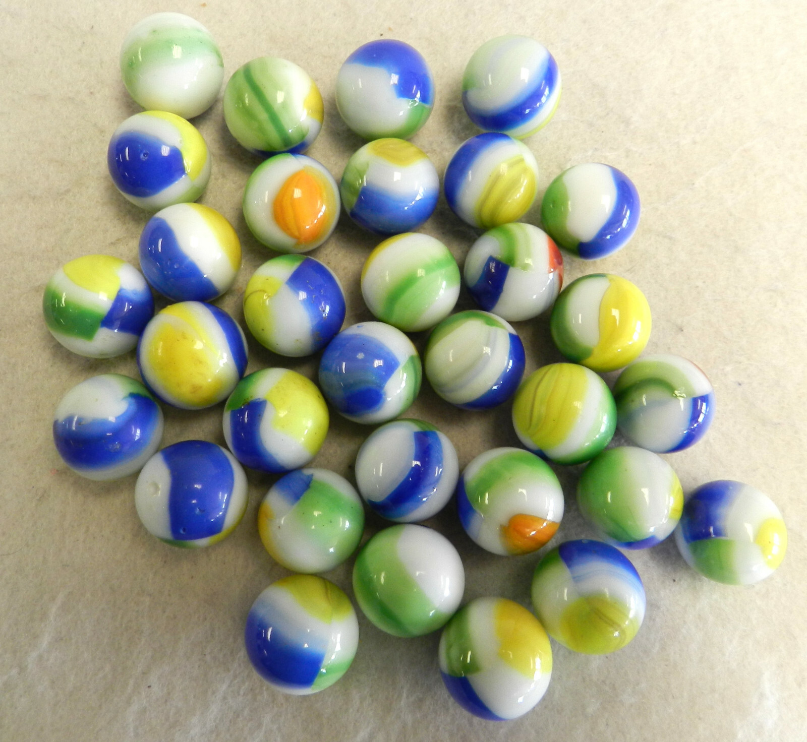 #14079m Vintage Group of 30 Mid Size Marble King 3 Color Patch Marbles