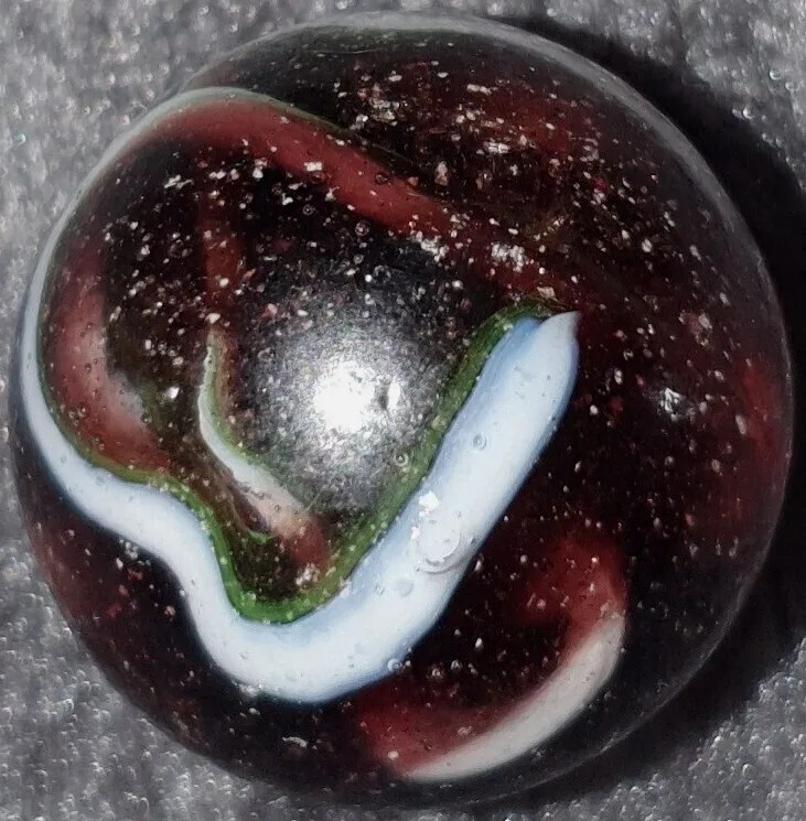 15/16″+ Exceptional UV Active Veiligglas Wirepull Type 4 Vintage Marble NM++++