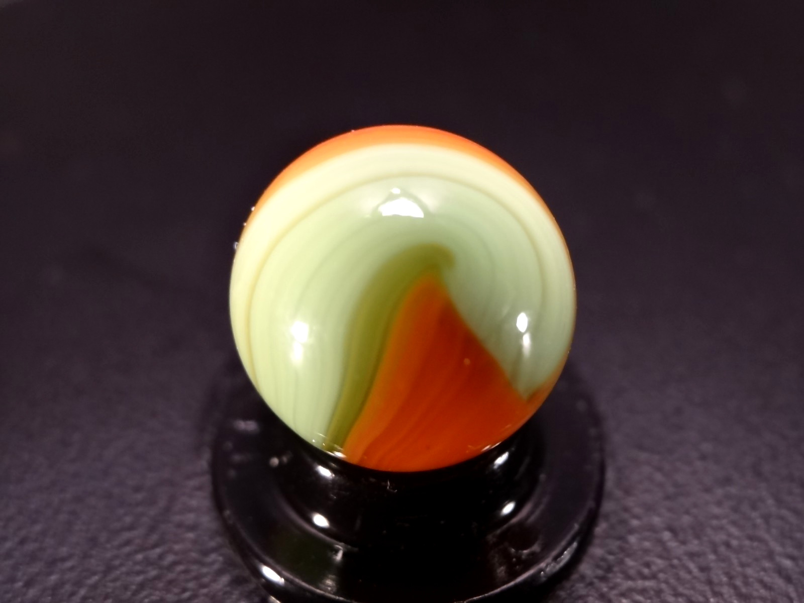 AKRO AGATE ” 4 COLOR ” w/ LONG EYE-LASHES ( Personal Collection) MINT
