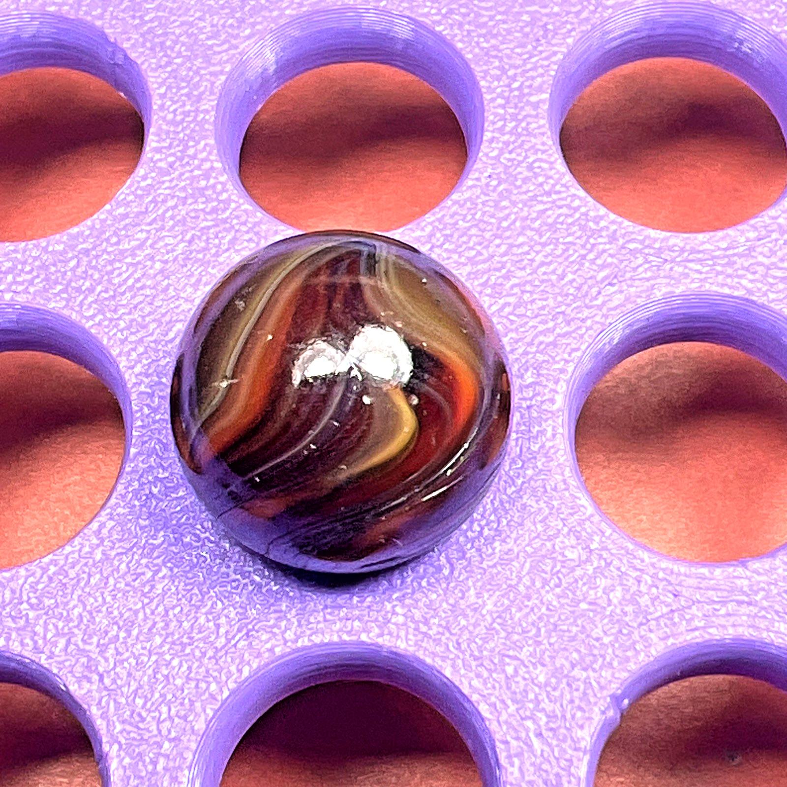 VERY INTERESTING DAMS HEAD / AGATE LIKE CAMARALIZED SWIRL SHOOTER .70″ BOX01/190
