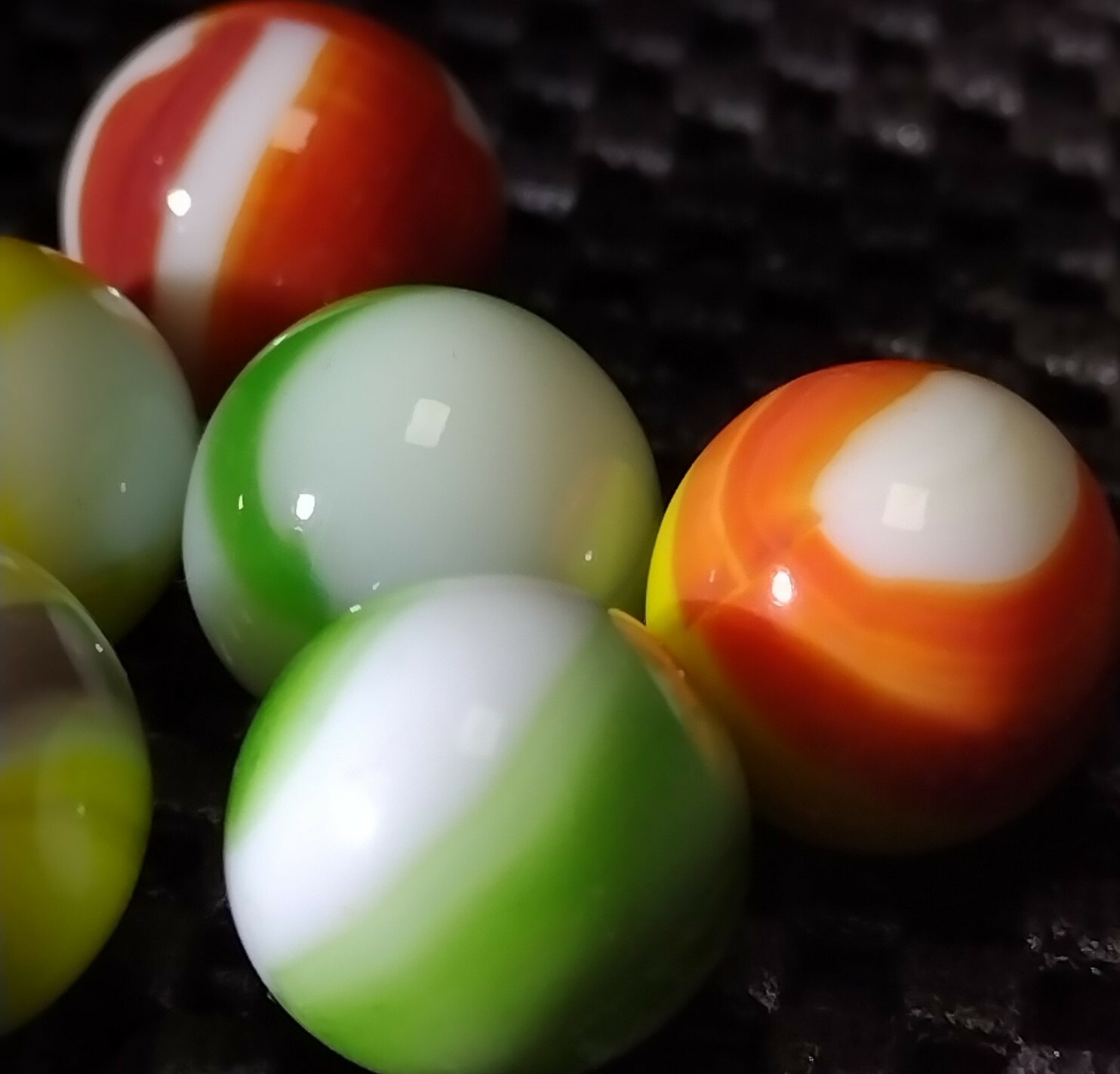 .65″- VINTAGE MARBLE KING MARBLES- LOT OF 6 NM+