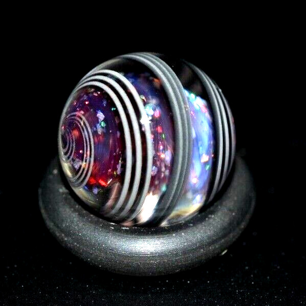 BRYAN TRILLAS GLASS MARBLE/.509″LAVENDER ZEBRA-BLACK/WHITE THIN RIBBONS,DICHROIC