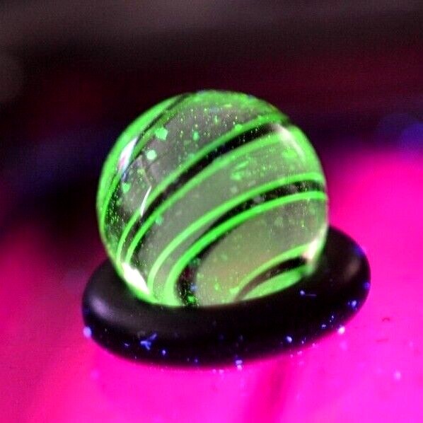 BRYAN TRILLAS GLASS MARBLE/.493″-MOTHER OF PEARL BLACKLIGHT-GREEN LUTZ, NEON,WHT