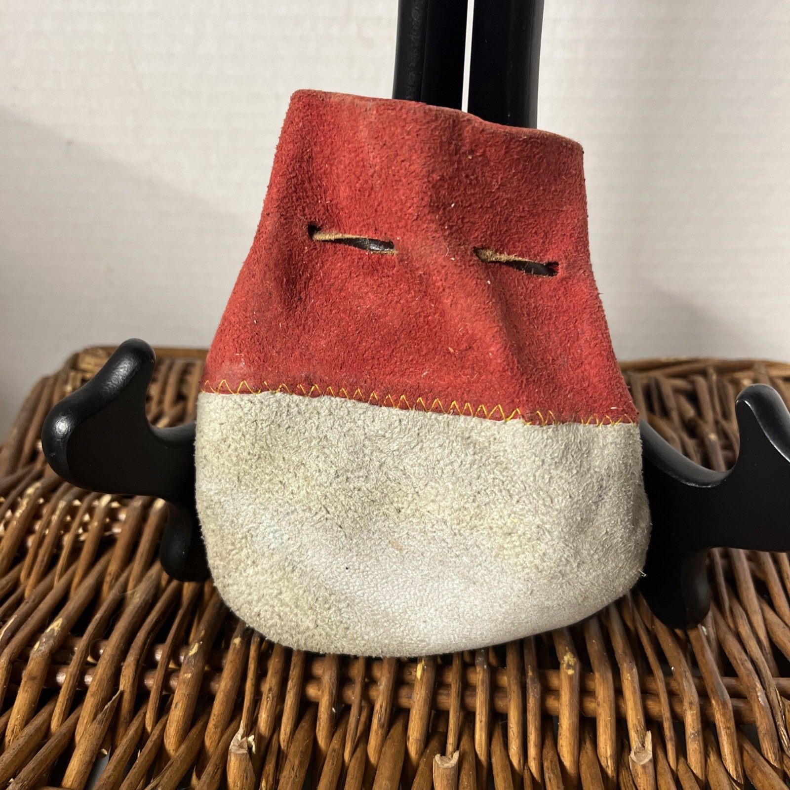 Handmade multicolored leather/suede marble pouch black green red blue 4×4