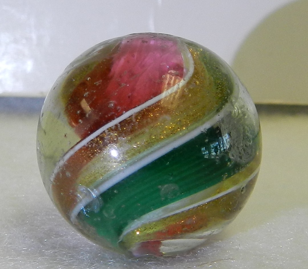 #20709m Large .90 Inches German Handmade 2 Color Ribbon Lutz Shooter Marble