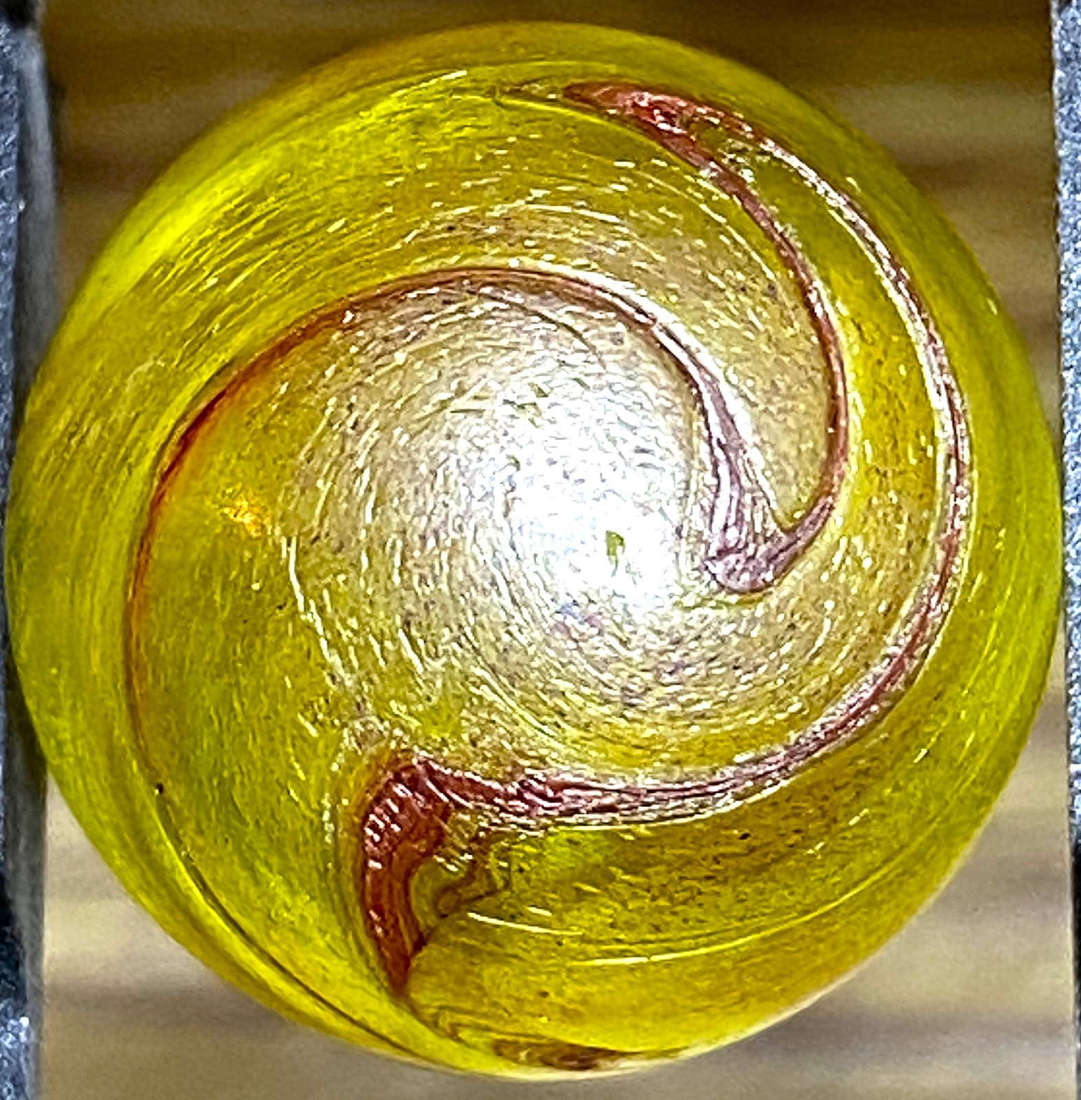 DAS/JABO UNUSUAL RAMSHEAD TYPE THIN-LINE OXBLOOD SWIRLED SHOOTER .68″ BOX03/307