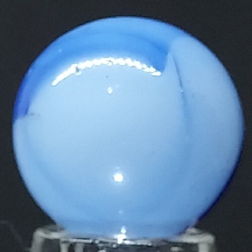 Vintage Peltier Glass Co. “Rainbo” Marble 5/8 Inch Size Near-Mint Condition