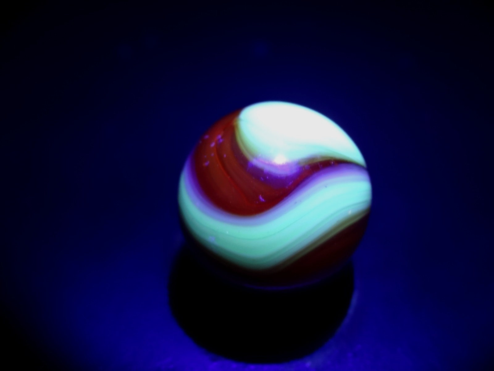 AKRO AGATE Multicolored SHOOTER w HOT UV