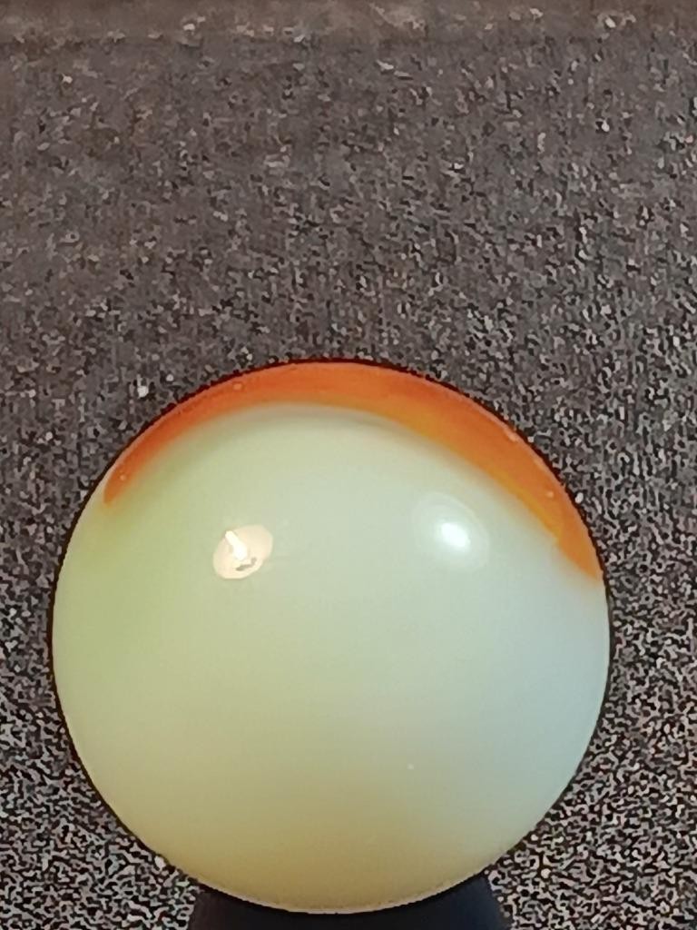 5/8″ Peltier Vitro Chili Red Patch Pearl White Near Mint Serious Marble A700