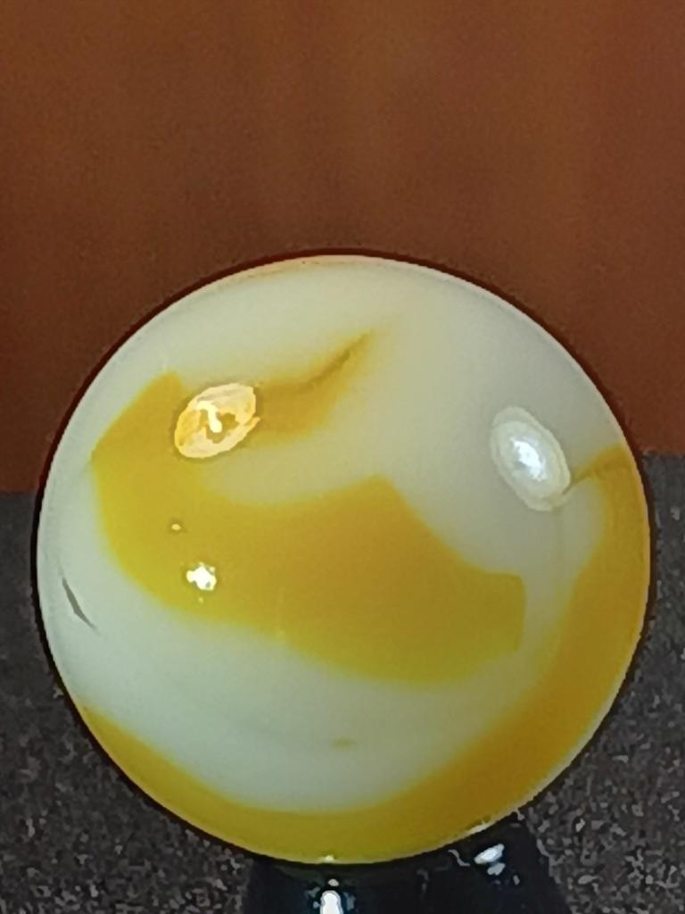5/8″ Alley Heaton Liquid Sun Snow White Swirl Near Mint Serious Marble B218
