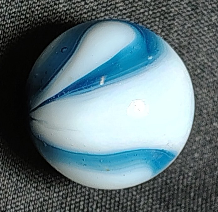 Vintage Alley Agate 0.60″ Dark Cobalt Blue Ribbon Swirl Marble NM! White Base…