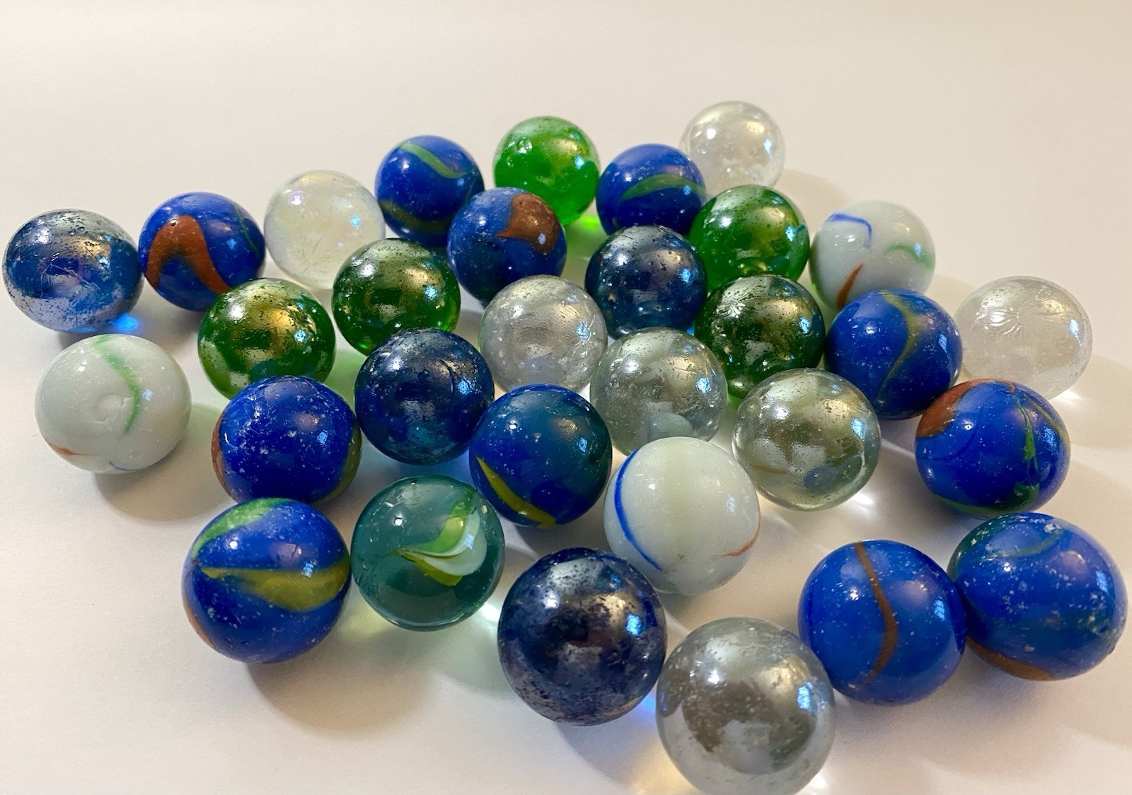 VNTG Shooter Marbles 31-P Lot Glass Iridescent Green Glow 1970’s Asian Imperial