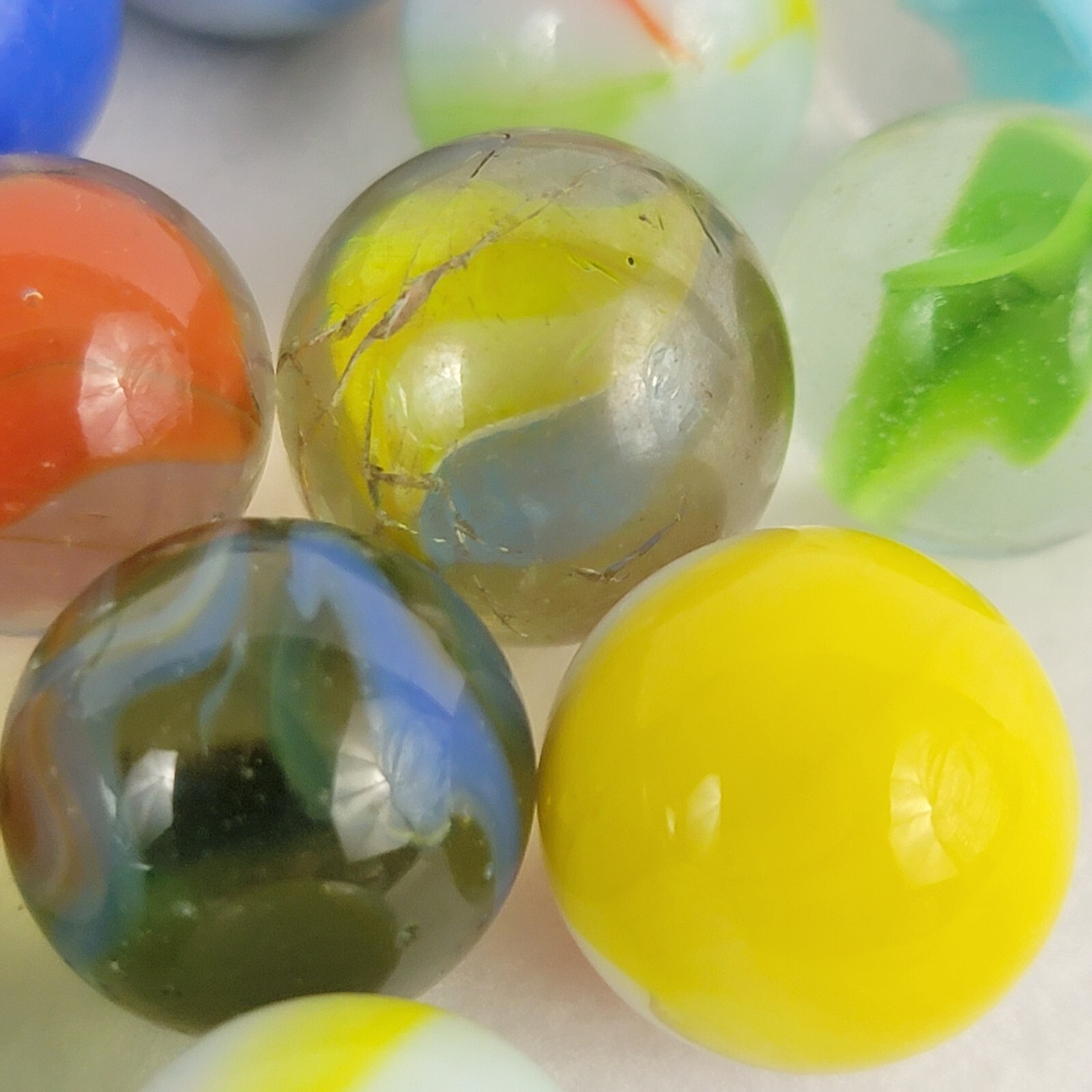 Vintage Glass Marbles Mixed Lot Multicolor 1/2″ Collectible