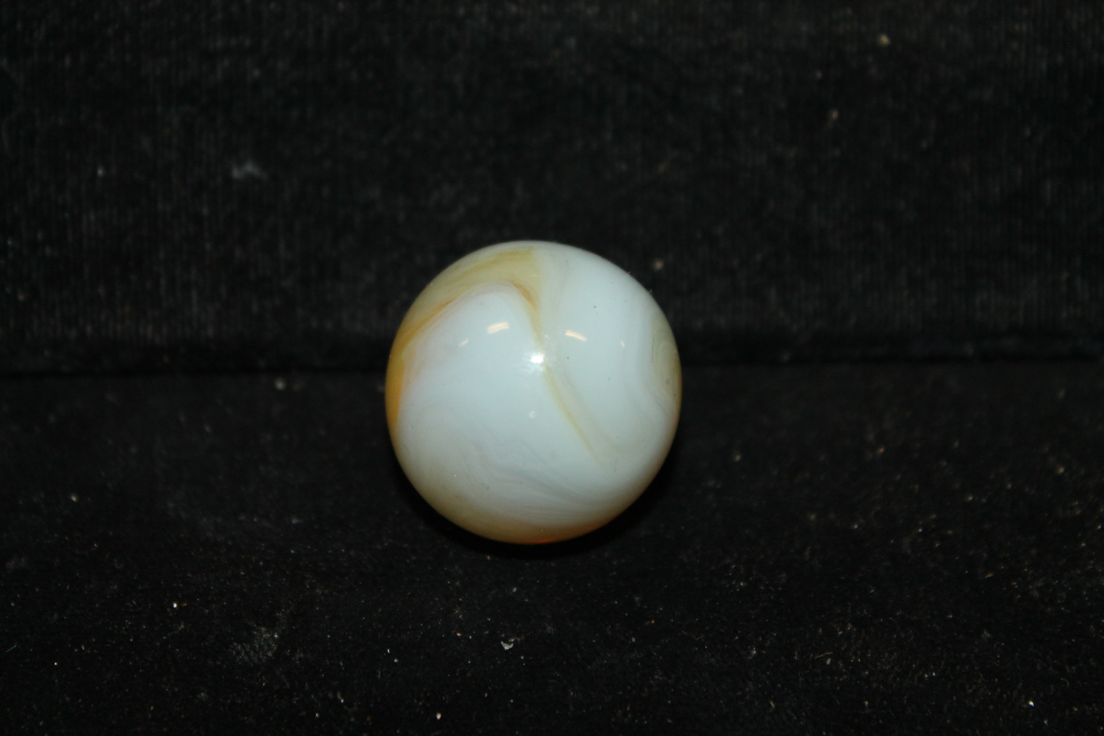 C. 1900’s Early Machine Made Marble Custard Yellow Approx 7/8″ (a)