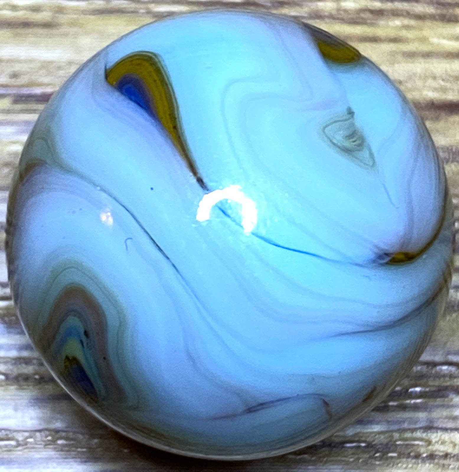 DAS/JABO SPECKELED AVENTURINE / WAVY AND SWIRLED SHOOTER SIZE .74″ BOX03/179