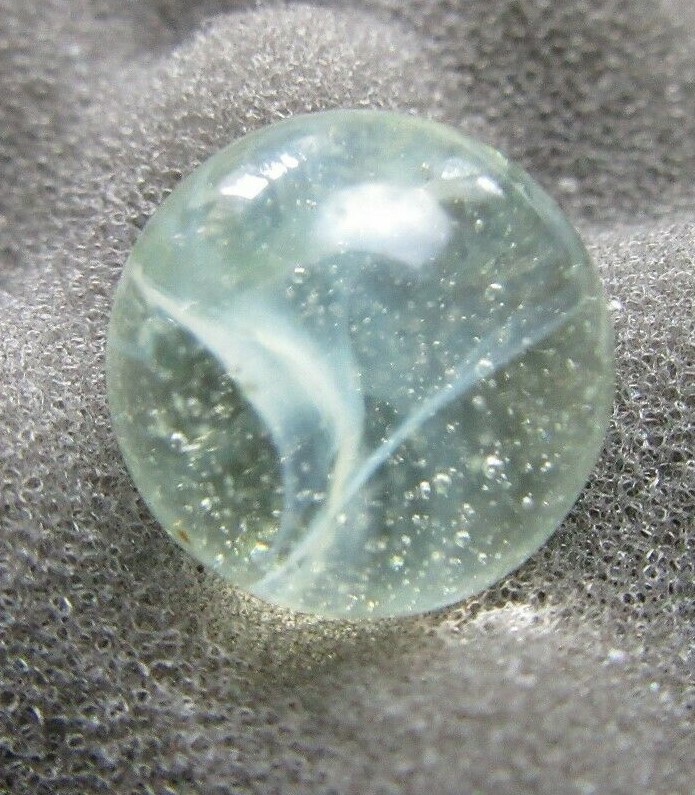 Antique Jackson Swirl Marble Clear/White 19/32″