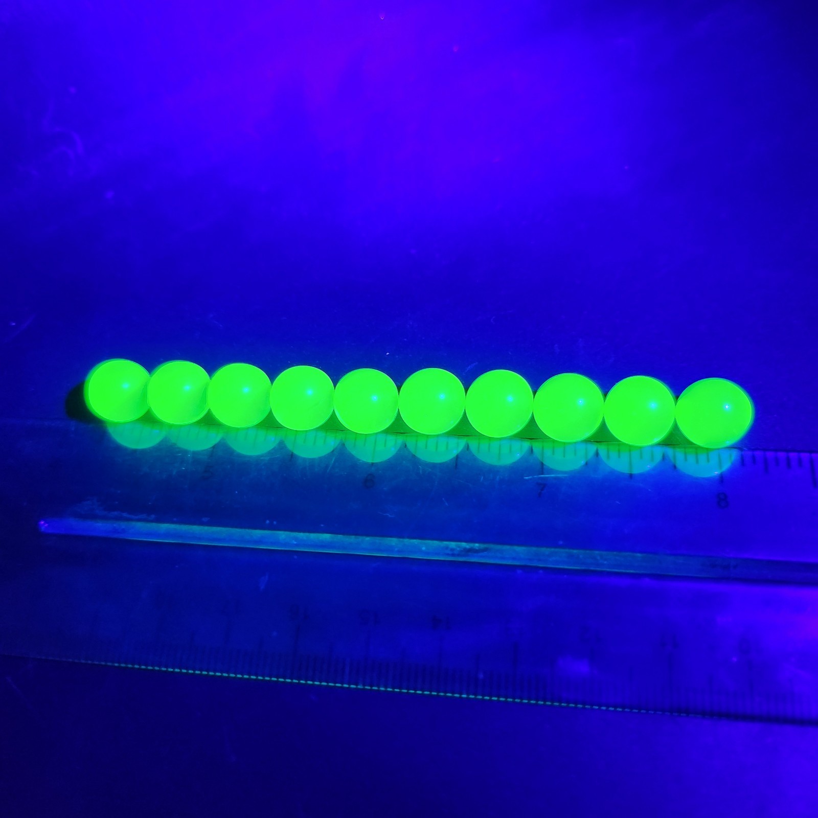 Lot Of 10 Lime Green Uranium Glass Vaseline Glass Marbles Uv Glow