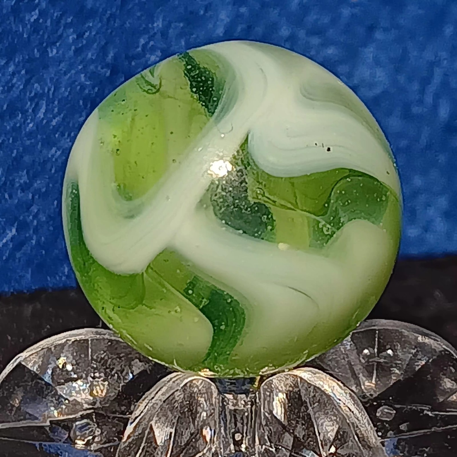 VIntage Alley Agate Swirl Marble. .66″ Mint. Uv. Sistersville. Circa (1931-1932)