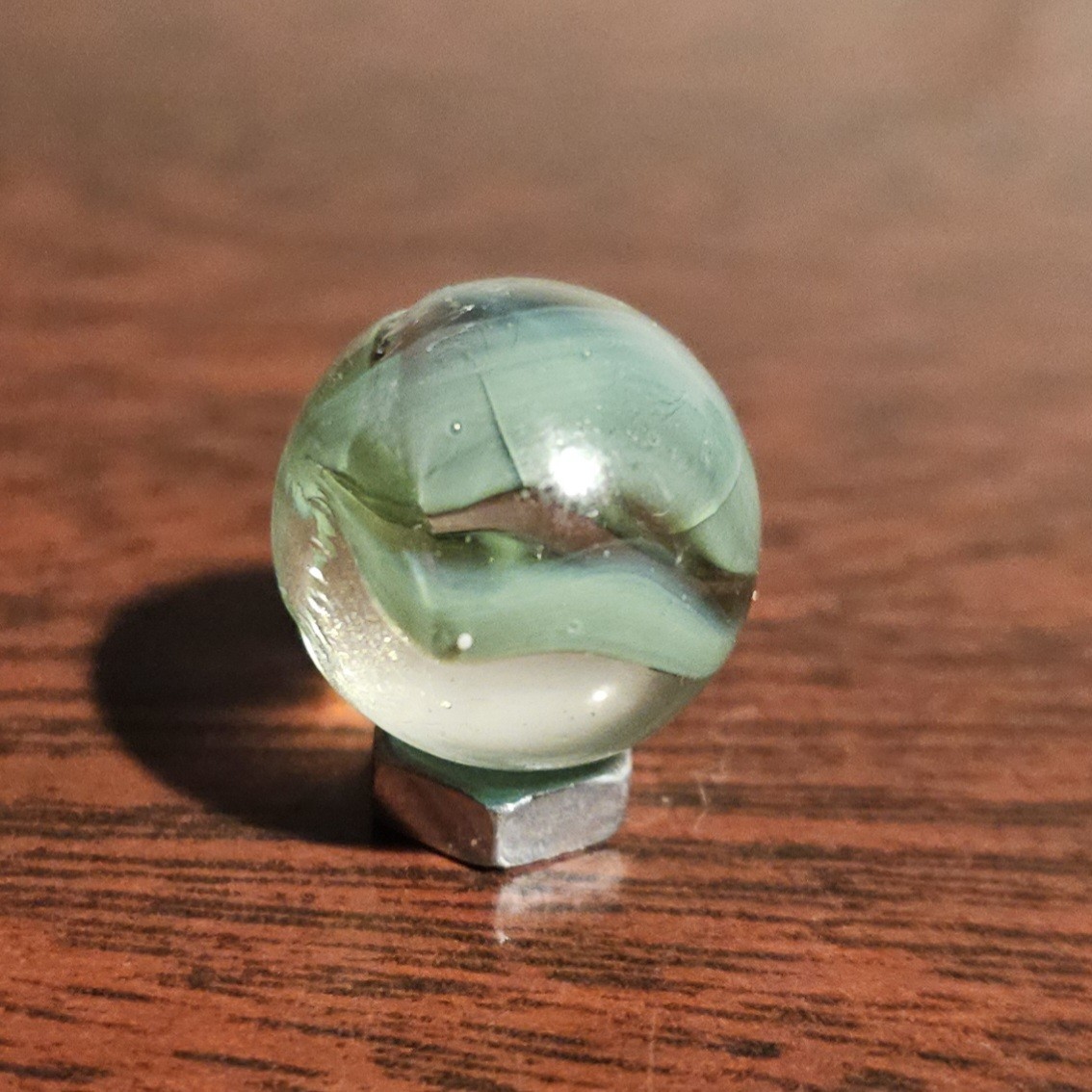Vintage Vacor Green Spaghetti Ribbon .593″ Glass Marble w Huge Cold Roll Gash