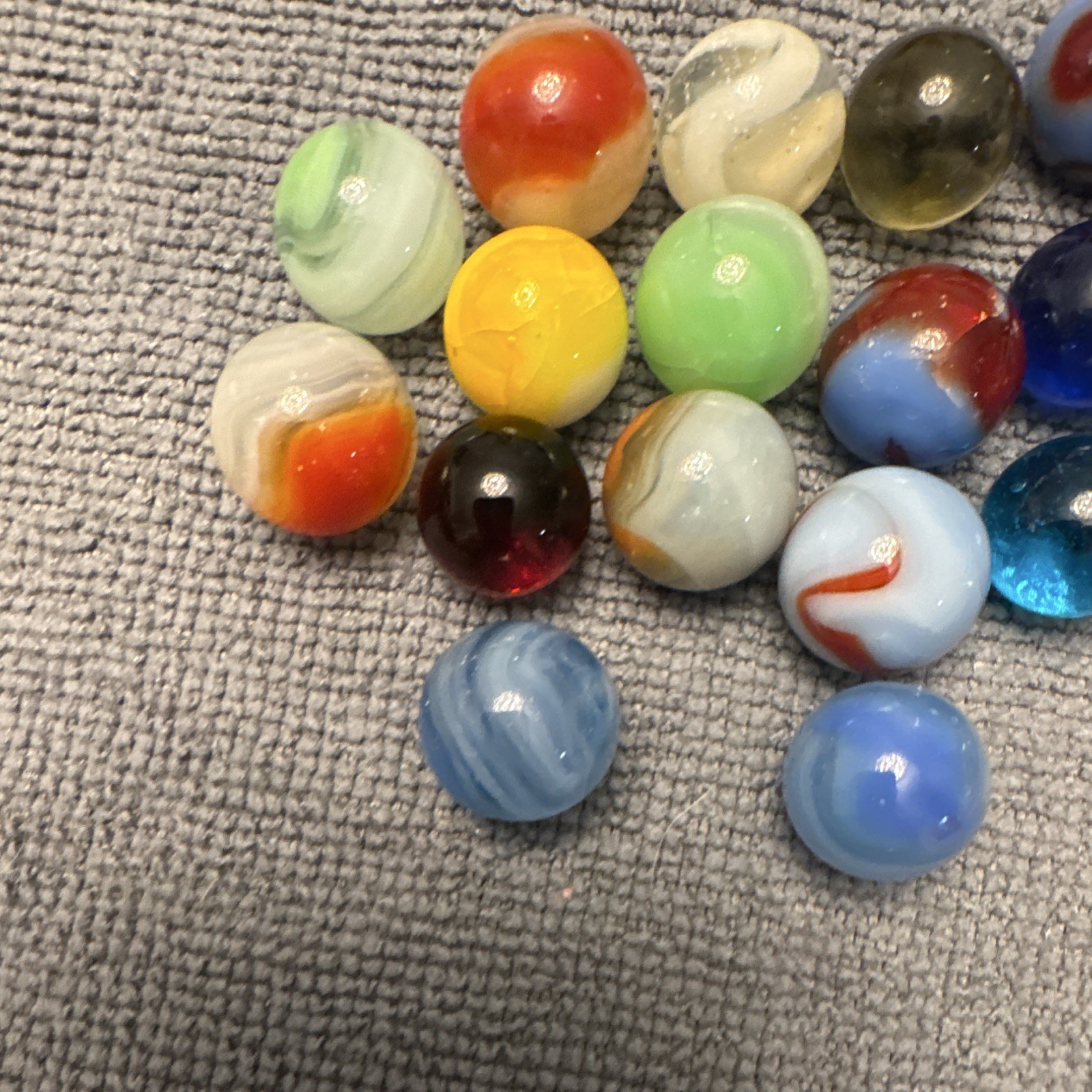 Lot Of Vintage 1940’s 50s Swirl Cat Eye Glass Marbles