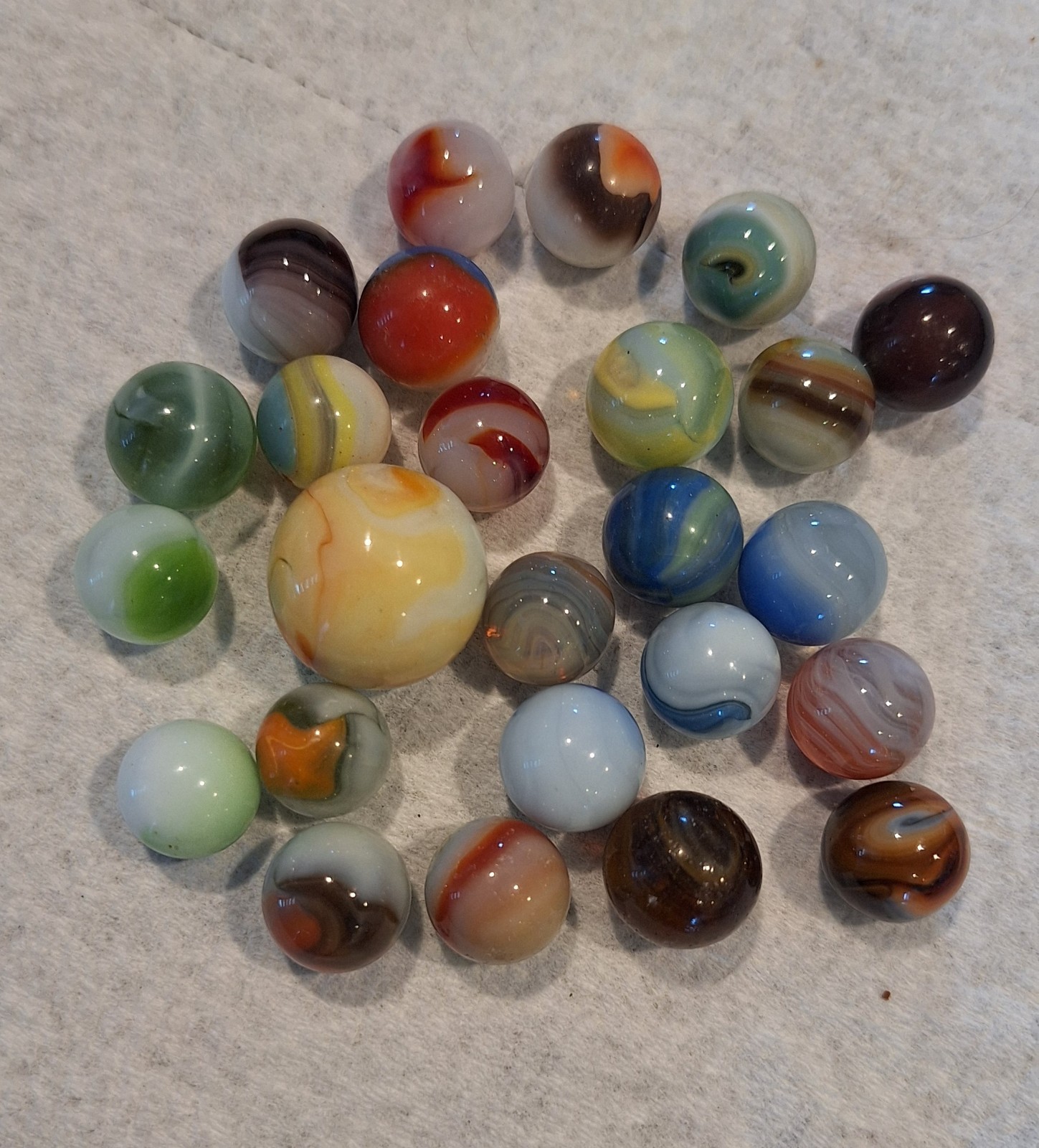 Lot Of 25 Vintage Marbles Akro,agate,cac,swirl,jabo
