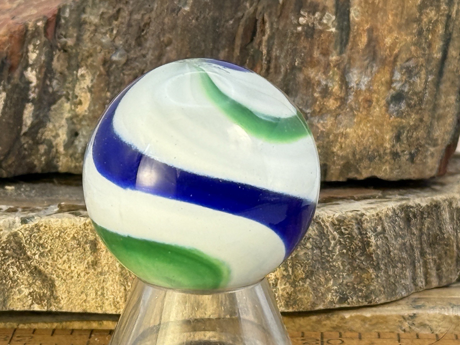 Vintage Joe Davis Glass Art Marble 1.43 inches Good condition–1759.26