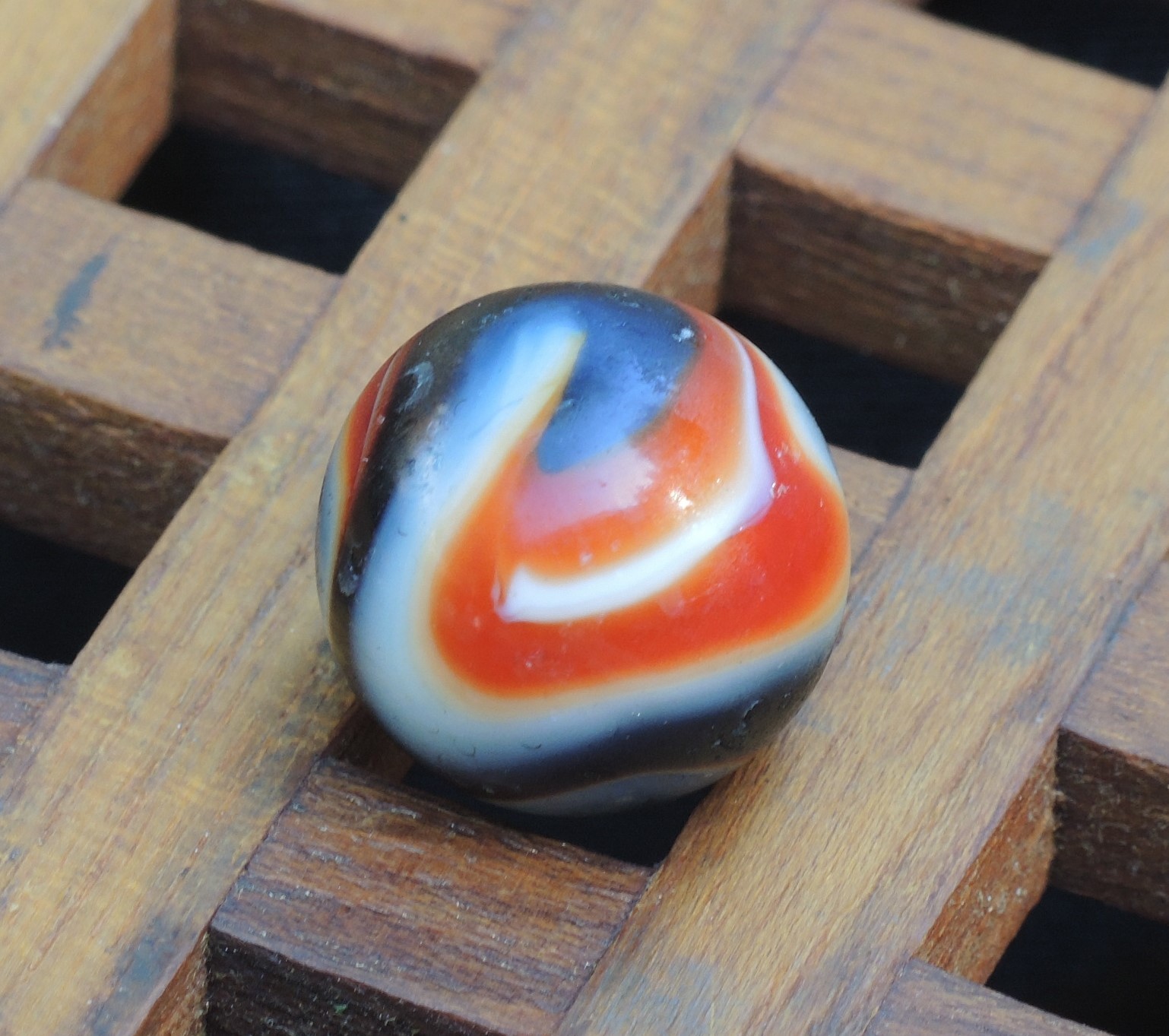 (0.75 inch) Peltier Hybrid Liberty Greycoat Miller Swirl Pattern SHOOTER Marble