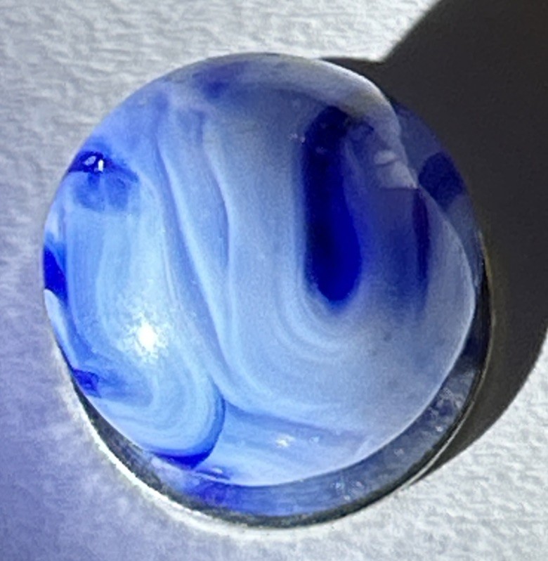 Vintage Akro Agate Peltier Art Blue Flames Swirl Glass Marble .61” White 16mm