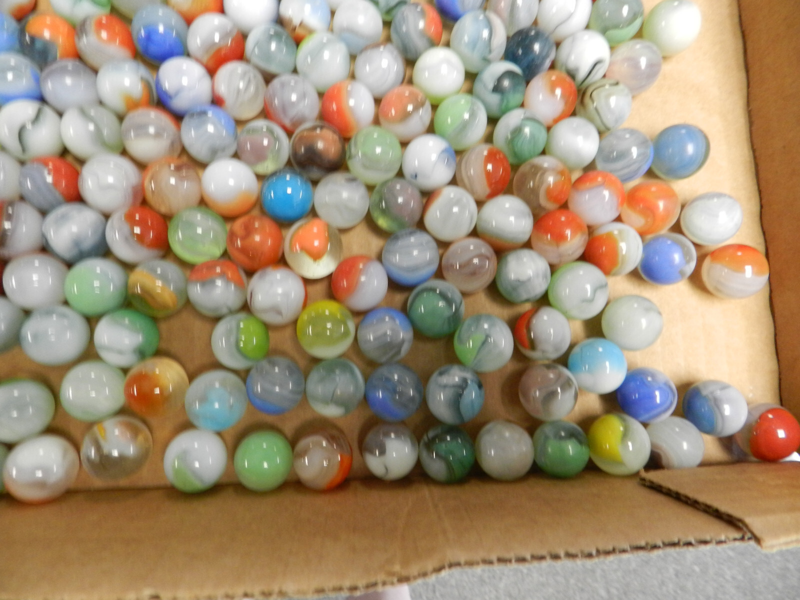 #18520m Large Group or Bulk Lot of 300 Vintage Vitro Agate Marbles .59 to .66 In