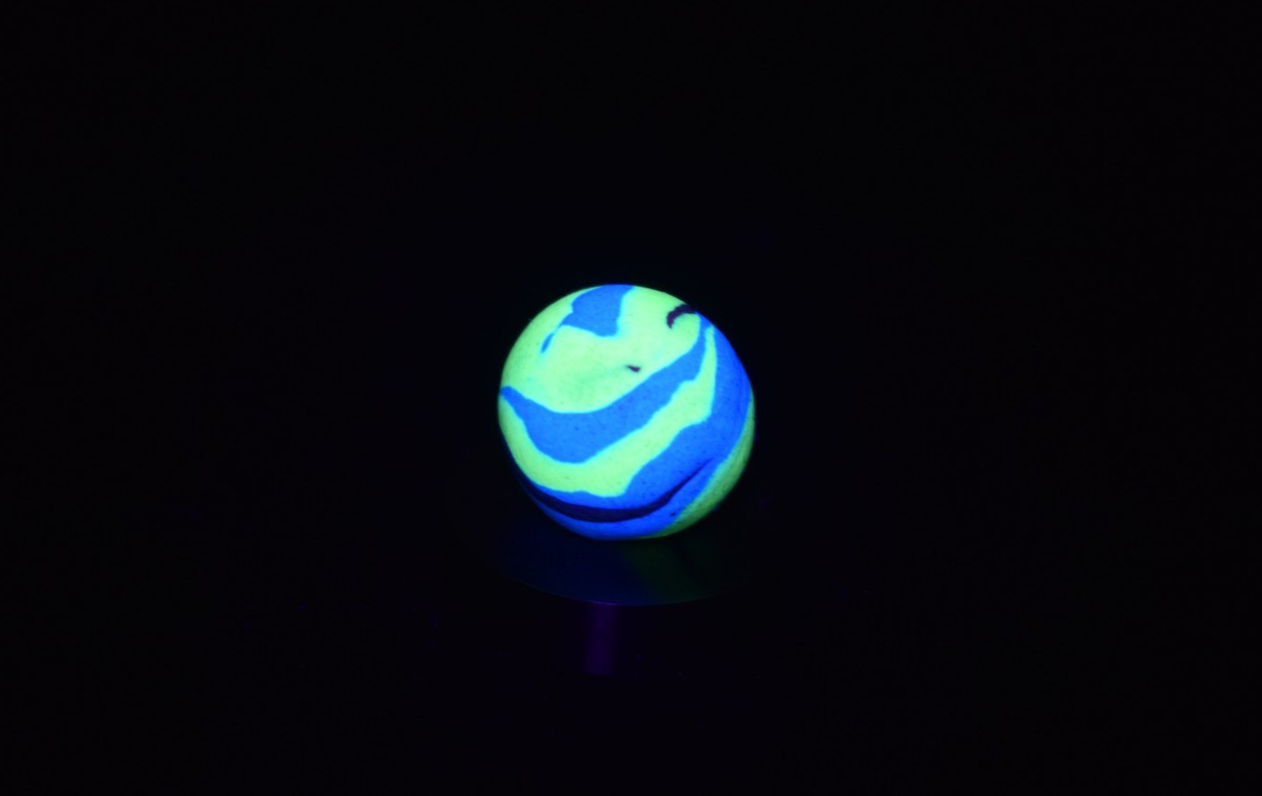 👽➖⏩UV Clay 💪Super-Boy 🔴🔵🟡 Colors Toy Collectors Marble size .718″=23/32″