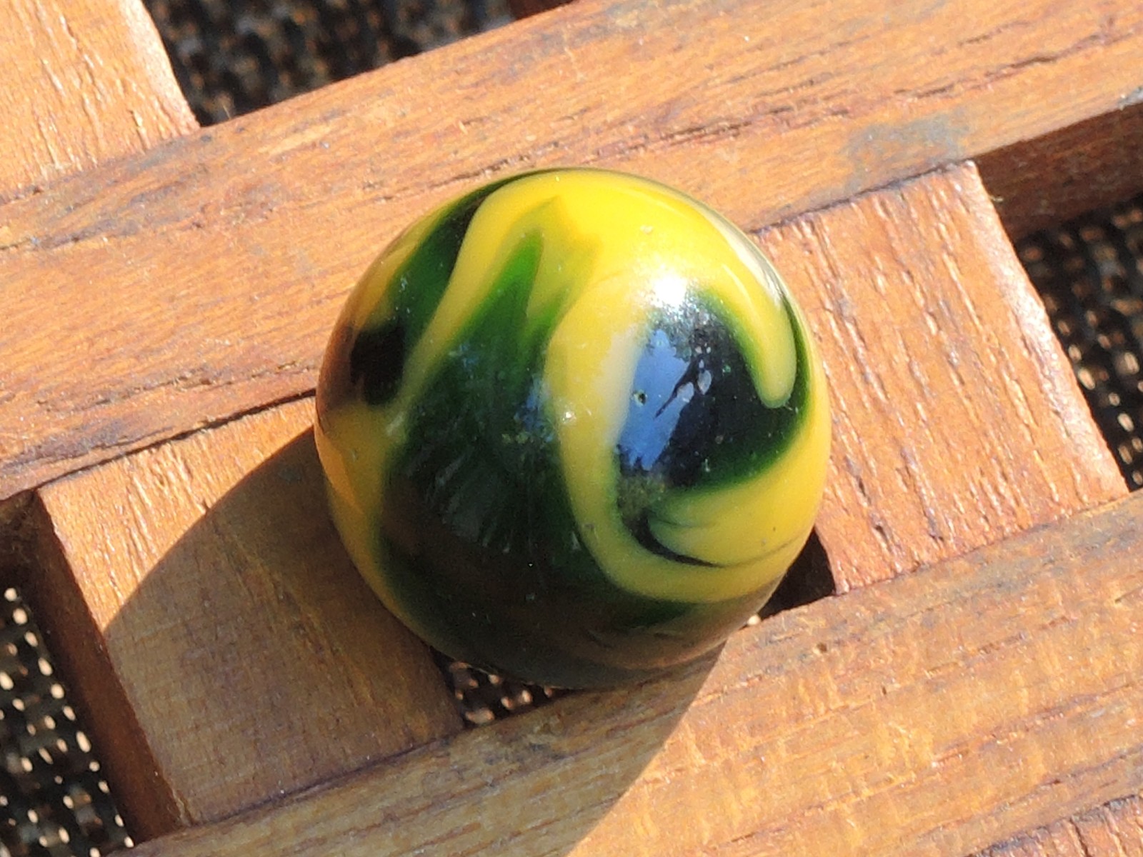 5/8” PELTIER Translucent Green & Aventurine, Yellow EARLY MILLER SWIRL Marble~UV