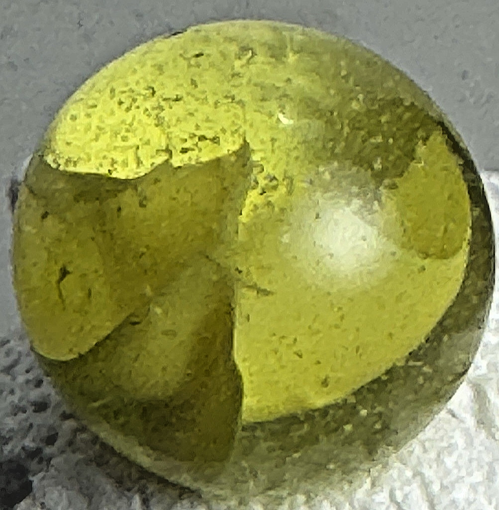 Vintage 1″ Japanese Transitional Cat’s Eye Shooter – 4-Vane Yellow White UV Glow