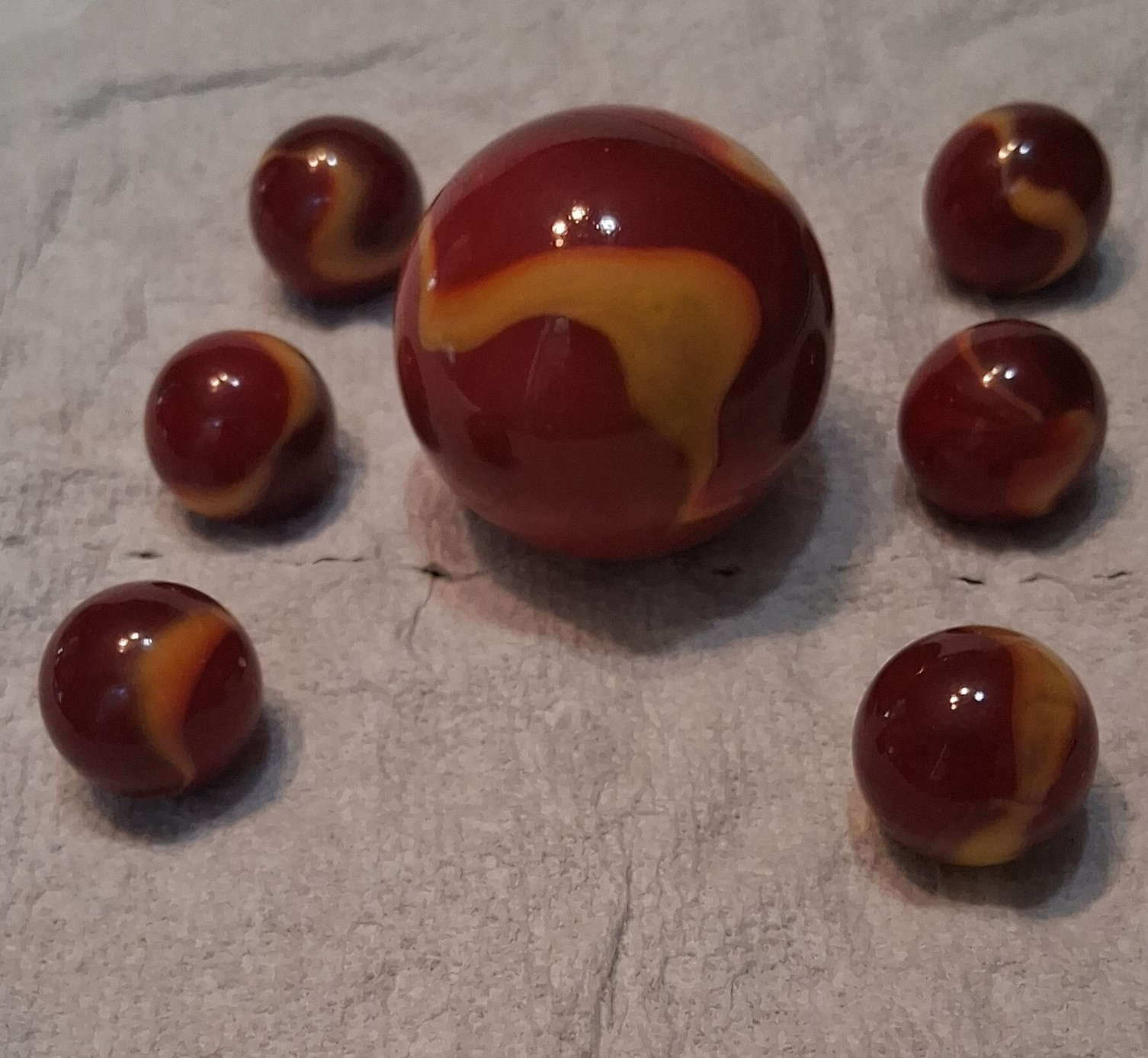 Vacor Swirl Glass Toy Marbles Set w/ 1 Large Shooter & 6 Smaller Red Yellow