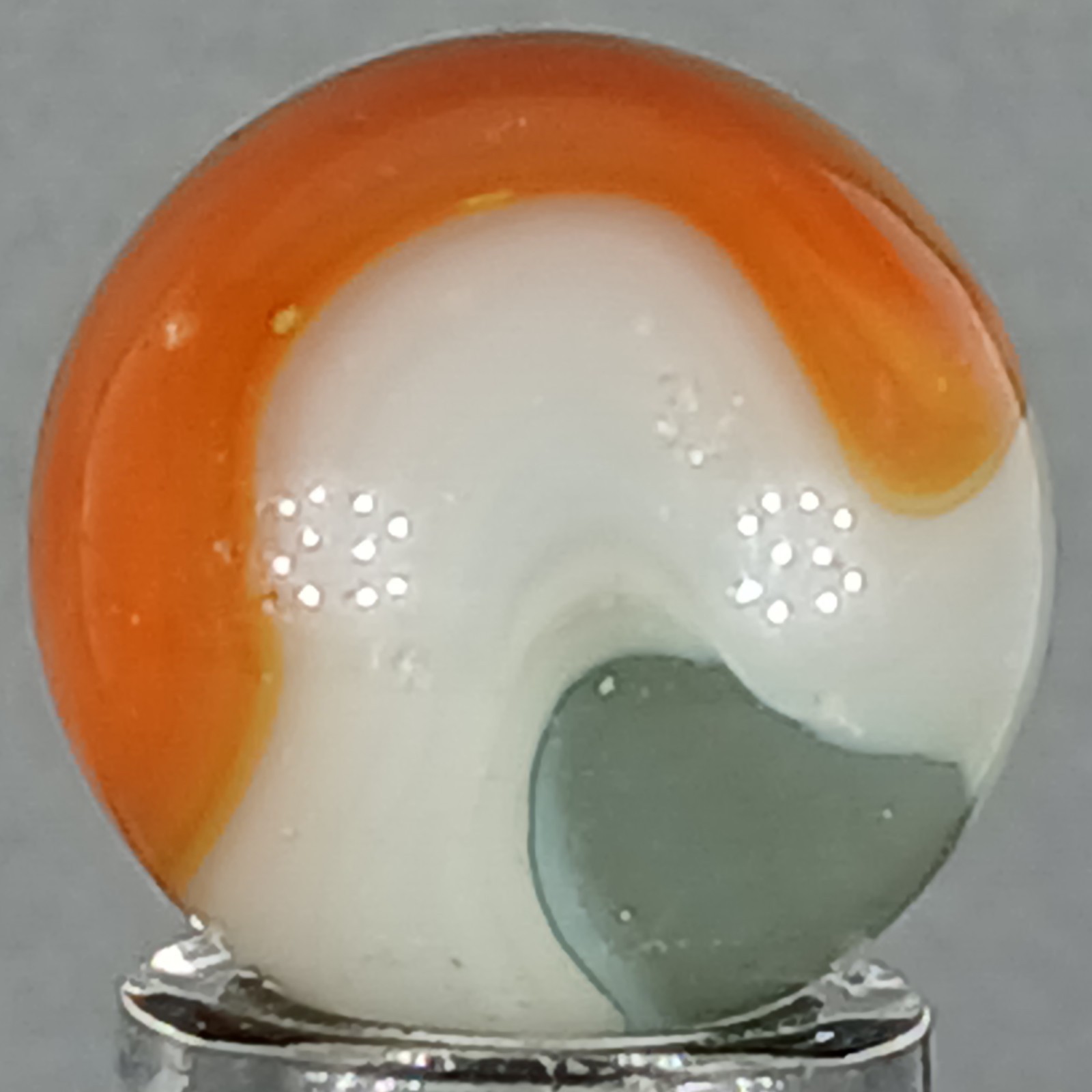 Vintage Vitro Conqueror Marble .63 Near-Mint Condition Combined Shipping