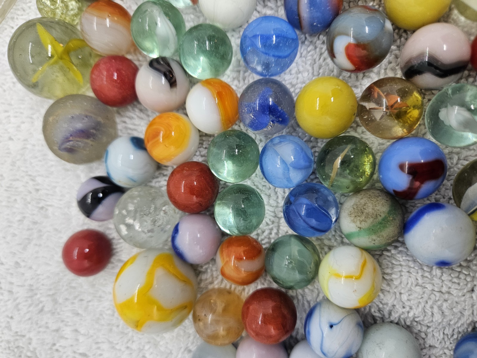 Antique Lot Glass Marbles with Glass Display Stand – Some Glow Under Black Light
