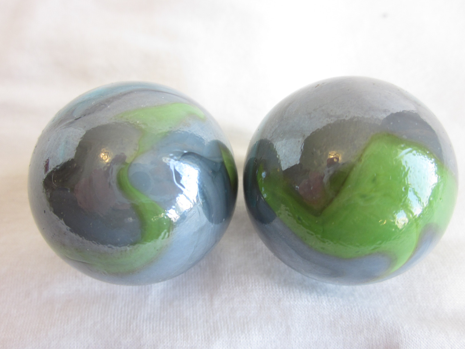 2 BOULDERS 35mm THUNDERBOLT Marbles glass ball Green/Blue/Grey Giant LARGE Swirl