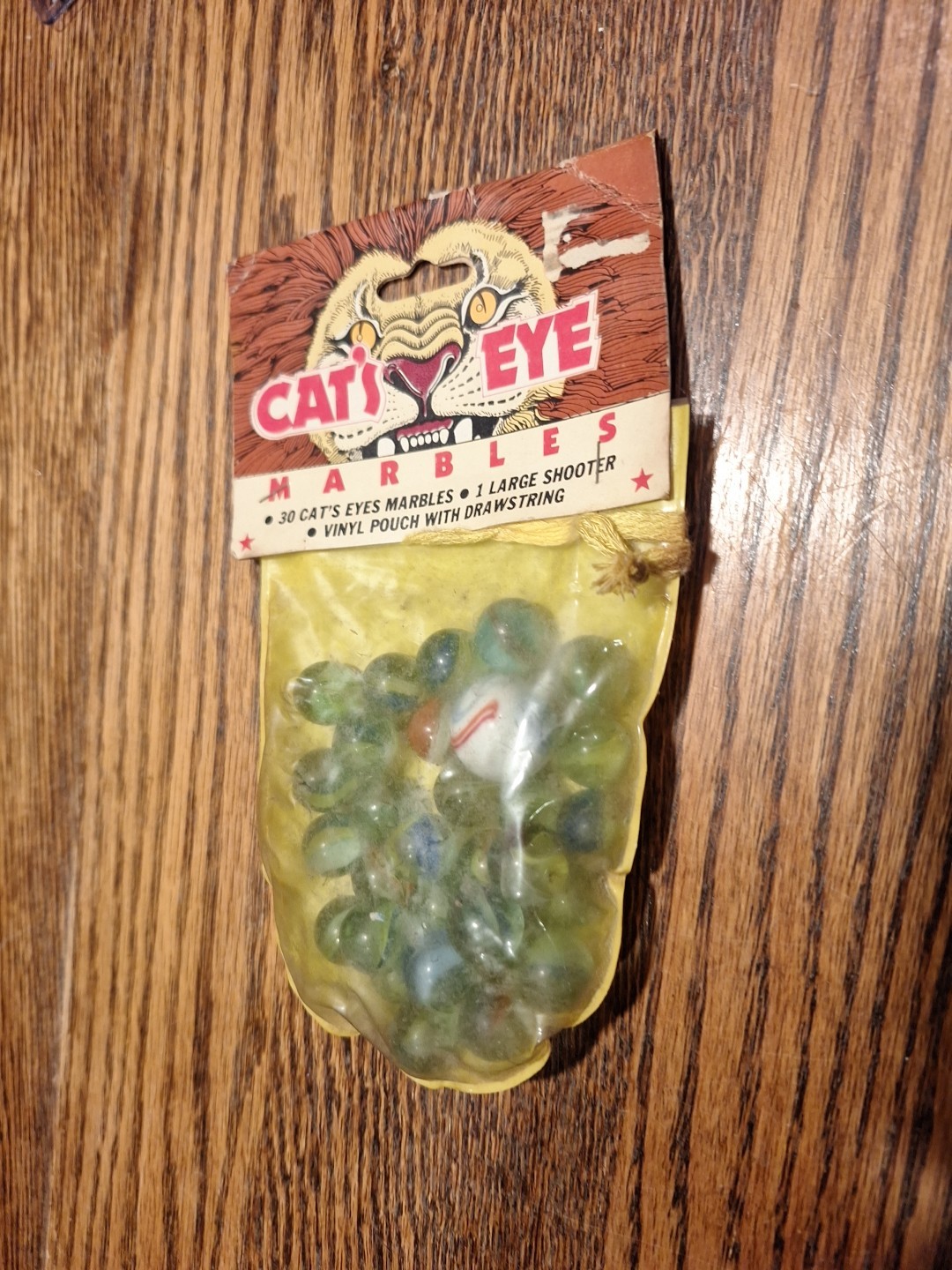 Larami Vintage 30 cat’s eye marbles & 1 large shooter & vinyl pouch. New Sealed