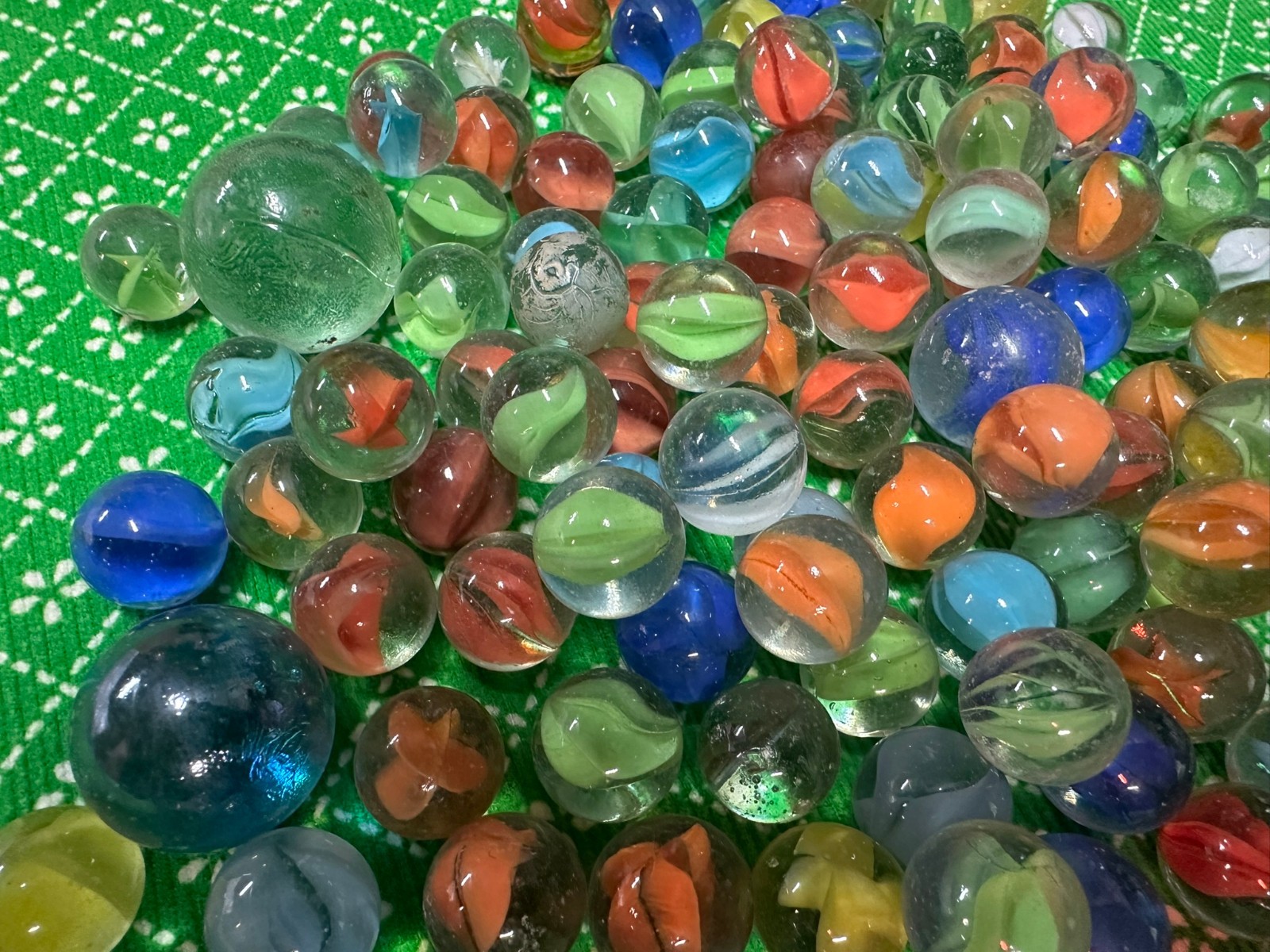 150 Vintage Marbles with 3 Shooters. Multiple Colors #002