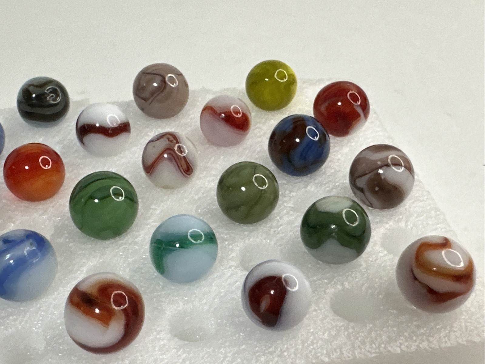 410 Lot Of 30 Jabo Swirl Marbles!