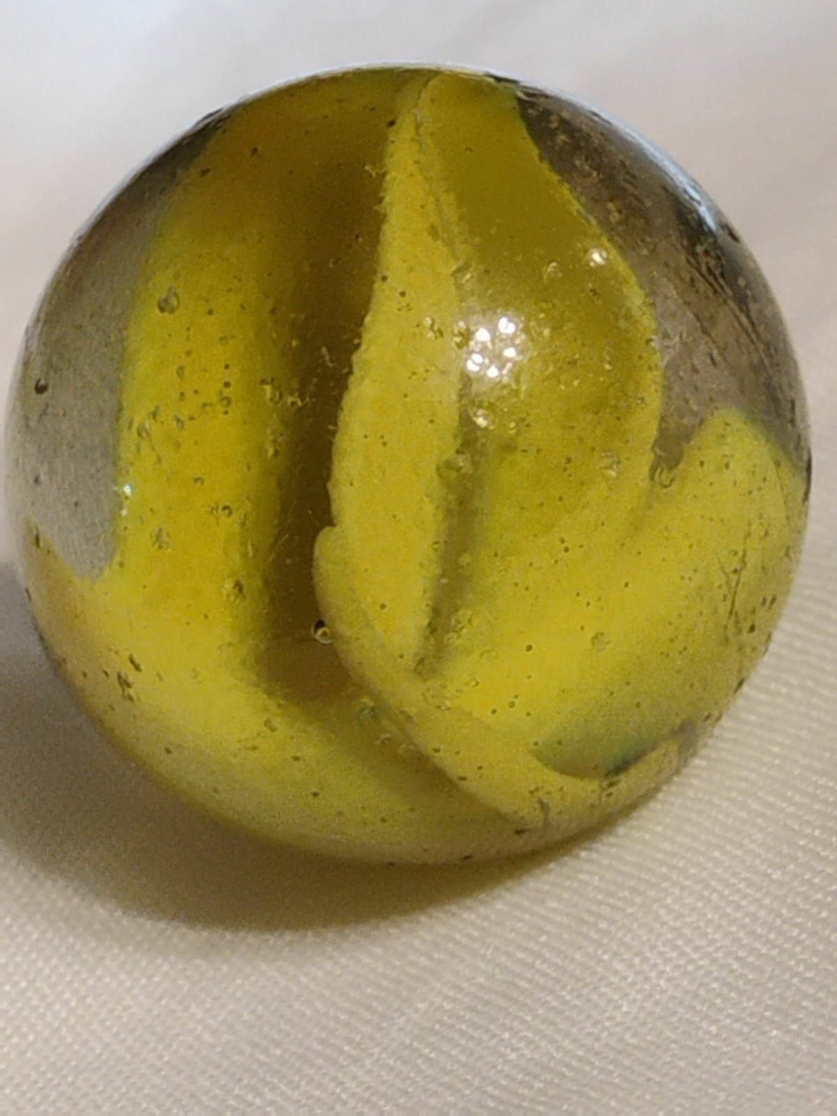 Vintage Crazy .95 Vitro Peltier Marble King Hybrid Cobra Shooter Size Marble ?