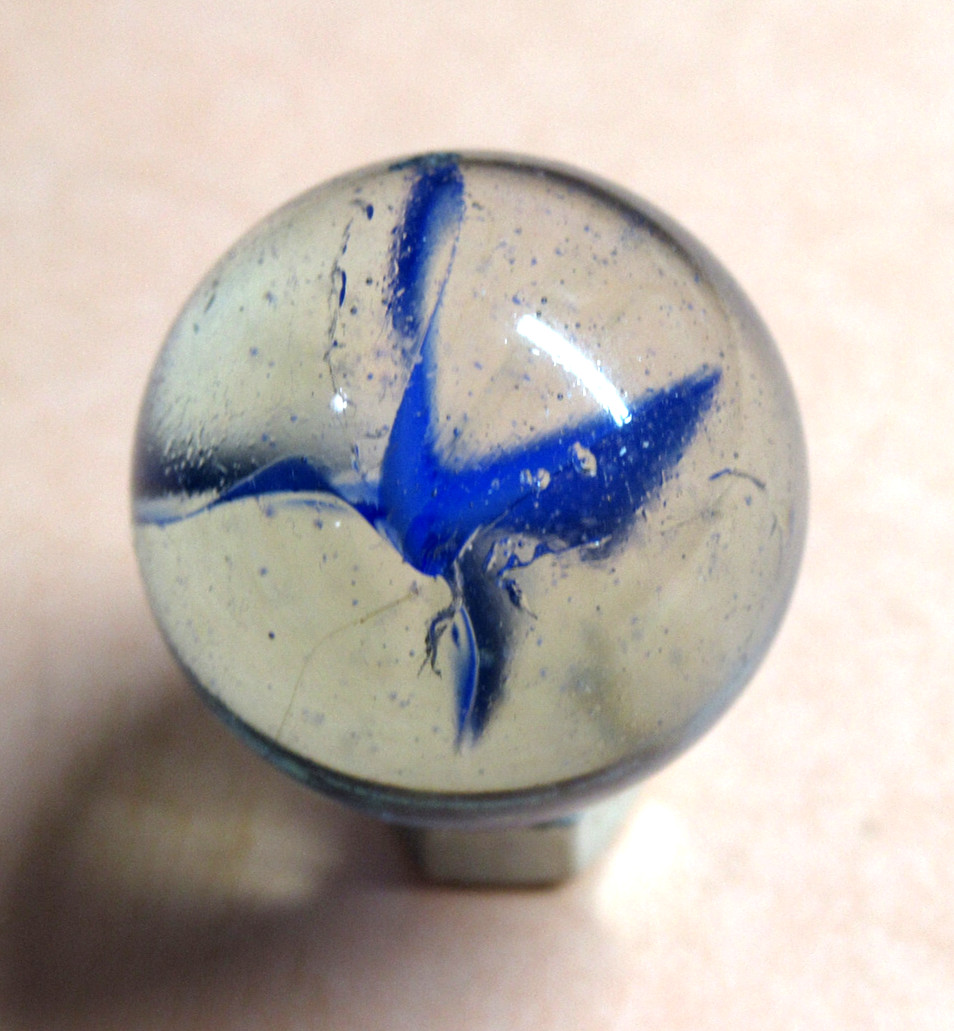 Vintage 31/32″ Cat’s Eye DEEP INDIGO BLUE SHOOTER / BOULDER ~ Ribbon Core